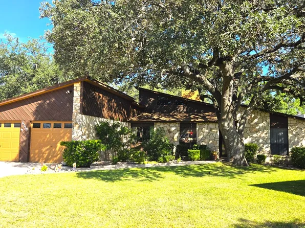 6159 Blazing, San Antonio, TX 78249