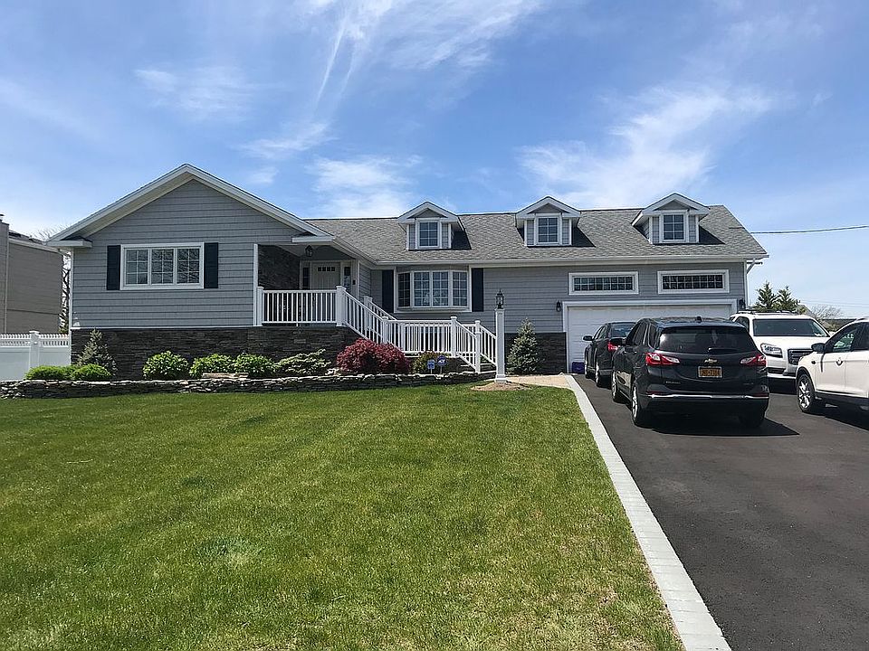 1st image of 236 Eaton Ln