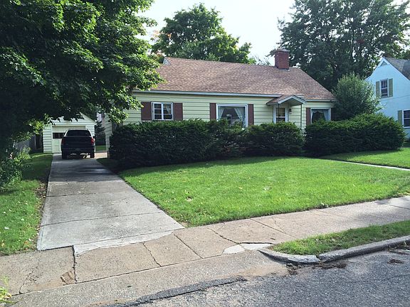 2nd image of 369 W Park St