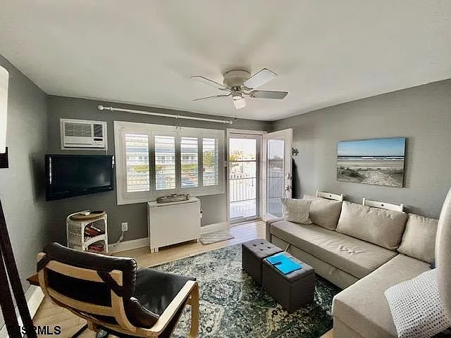 1 bed, 1.0 bath, $1,250 — Photo 4