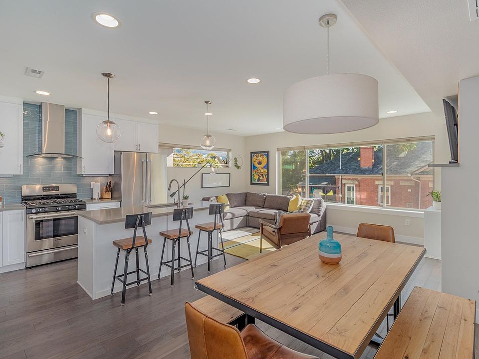 Welcome to 30 S. Lincoln Street!