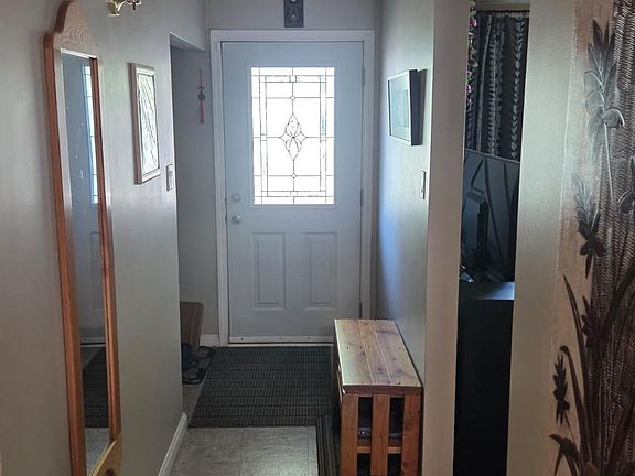 3rd image of 439 Conifer St