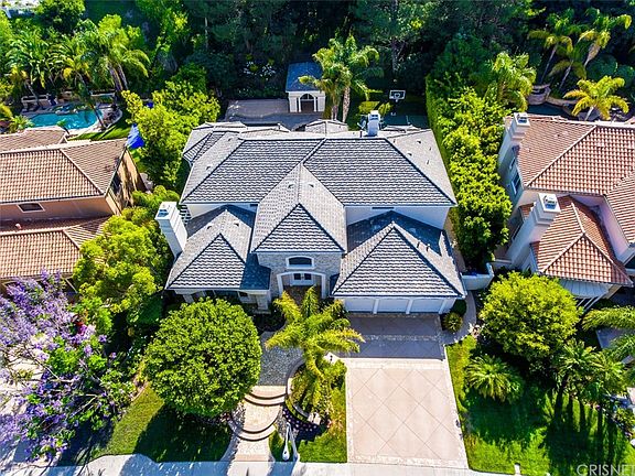 3rd image of 5435 Collingwood Cir