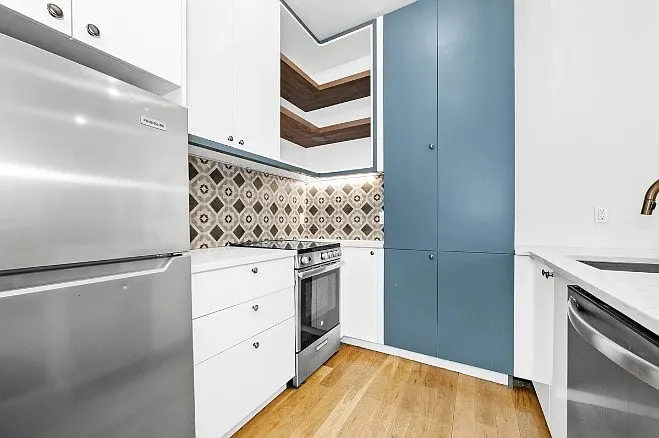 23 Menahan St #2C — Photo 4