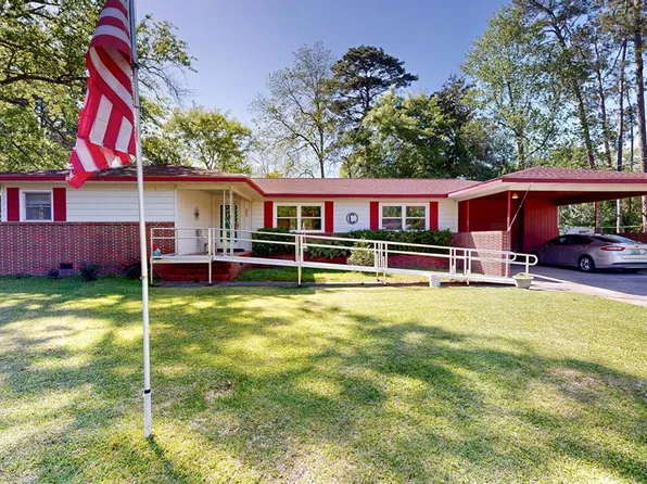 200 Pinecrest Dr, Dothan, AL 36301