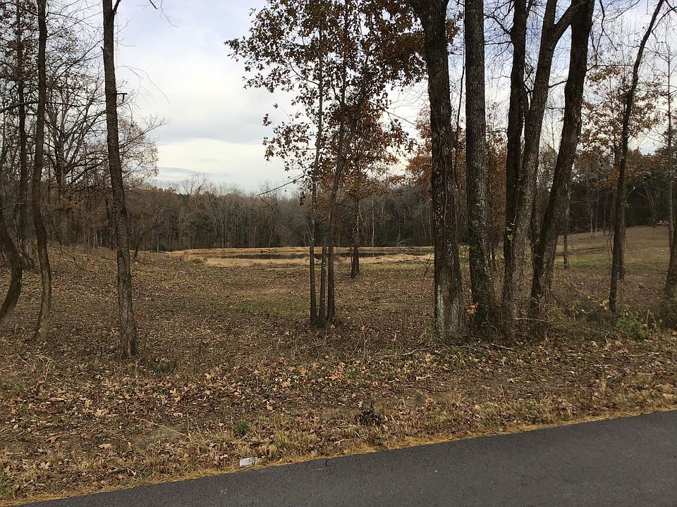 2nd image of 4241 Mill Creek Rd