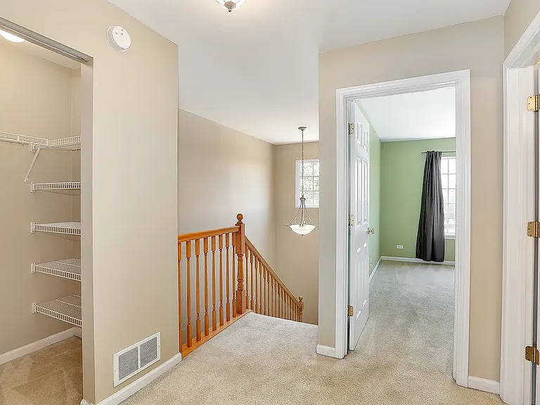 2392 Oakfield Ct — Photo 18