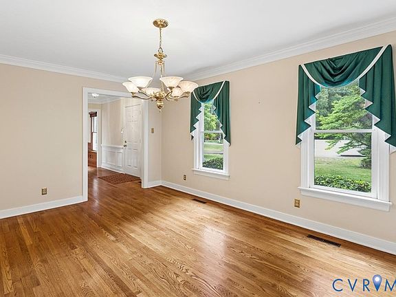 5th image of 2611 Olde Stone Rd