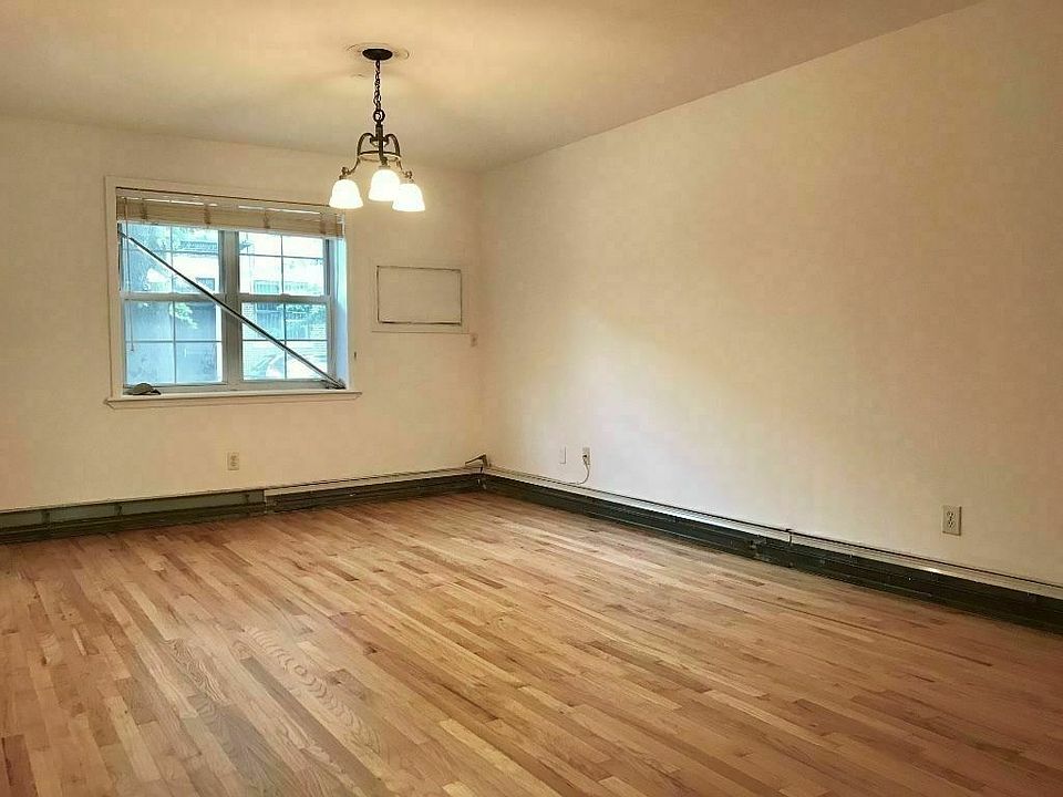 1st image of 25-90 36th St #F1