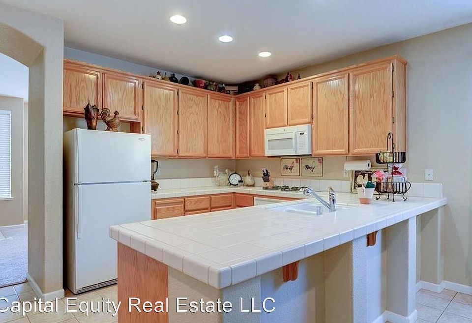 1st image of 8033 Starbuck Way