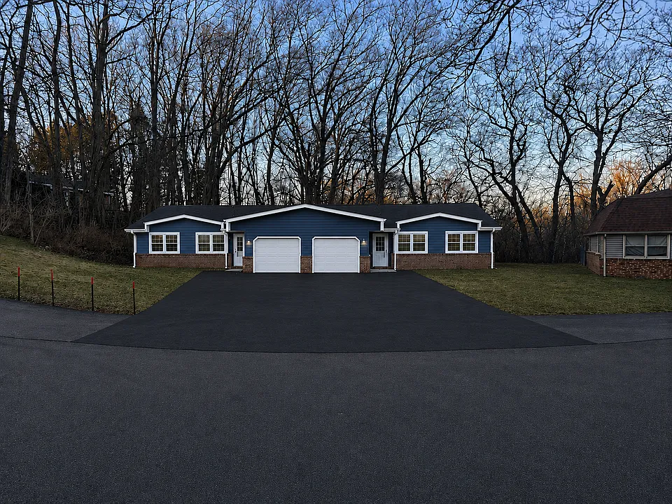 3923 Reinhardt Dr