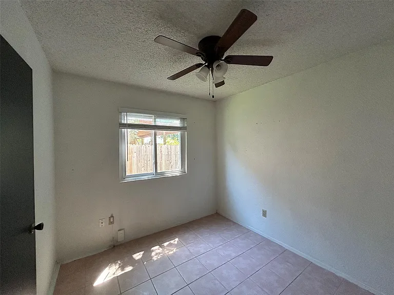 7316 Lake Charles Dr — Photo 17