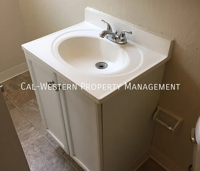 2511 Skylark Dr #4 — Photo 9