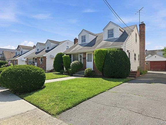 2nd image of 27 Plymouth Avenue
