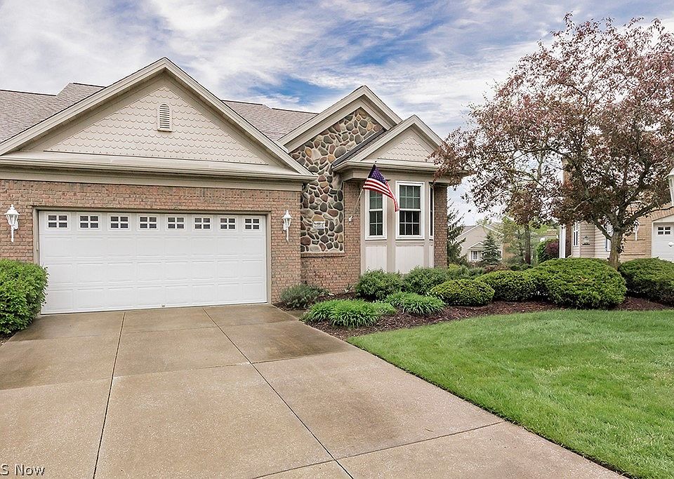 1st image of 2984 Country Club Ln