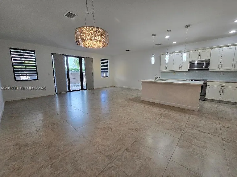 5810 NW 104th Path #5810 — Photo 21