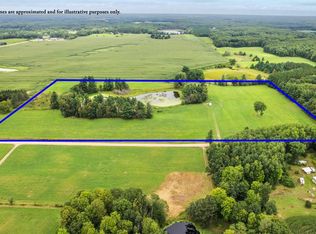 10498 E Saumer Rd, Rosholt, WI 54473