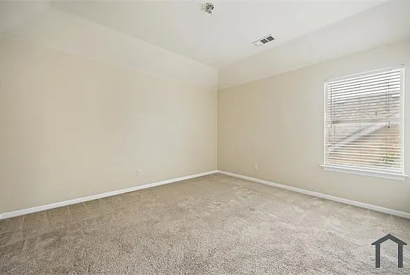 1650 Meadows Ave — Photo 21