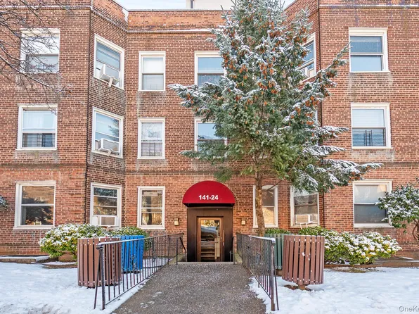 141-24 78 Road #3A, Kew Garden Hills, NY 11367