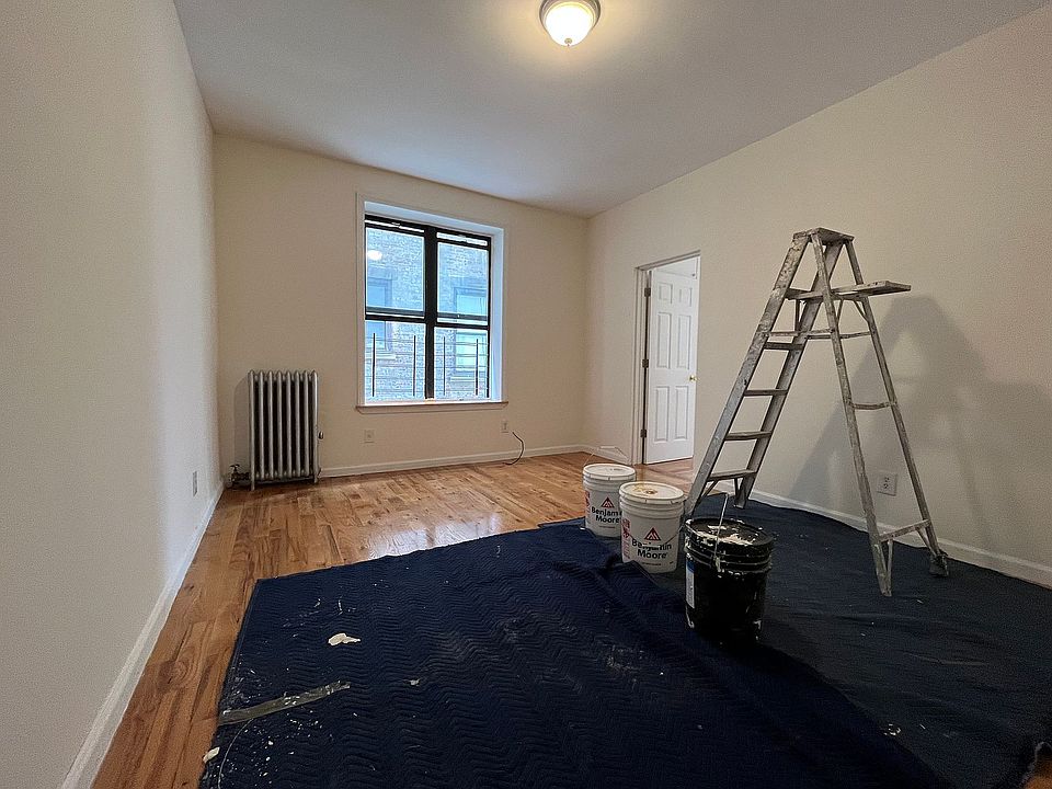 1st image of 49 Saint Nicholas Ter APT 15A