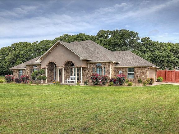 2nd image of 407 Prairie Creek Dr