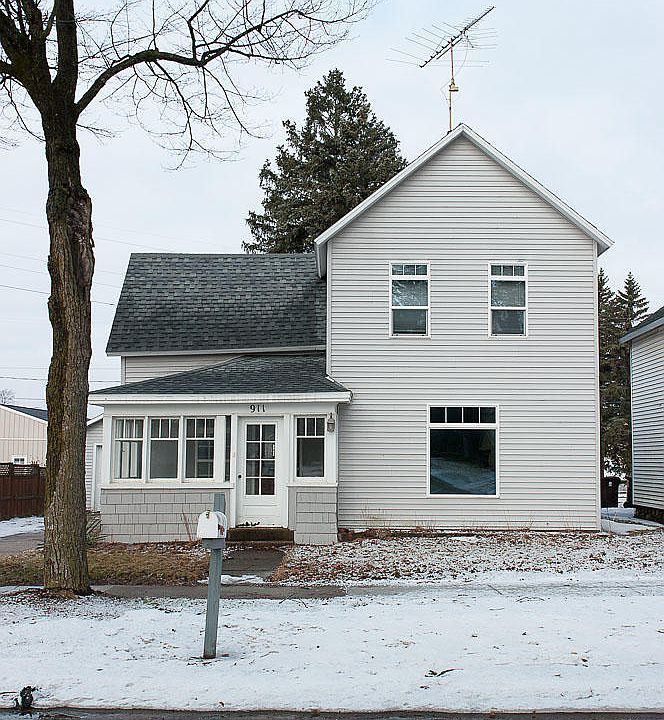 1st image of 911 Olaf St