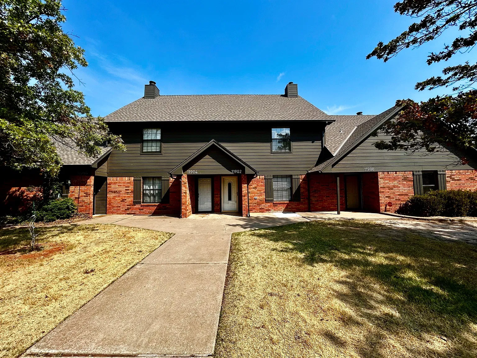 11902 Shady Trail Ln — Photo 3