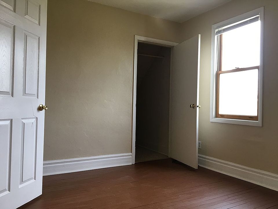 1st image of 109 Birch St