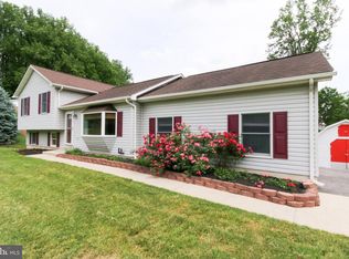 15605 Kelbaugh Rd, Thurmont, MD 21788