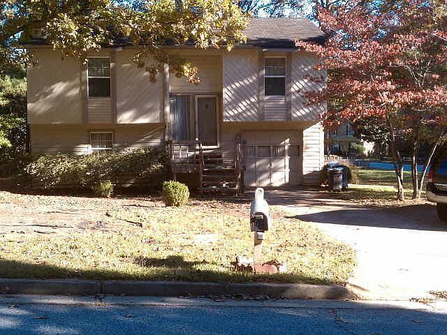 1st image of 1844 Petite Ln