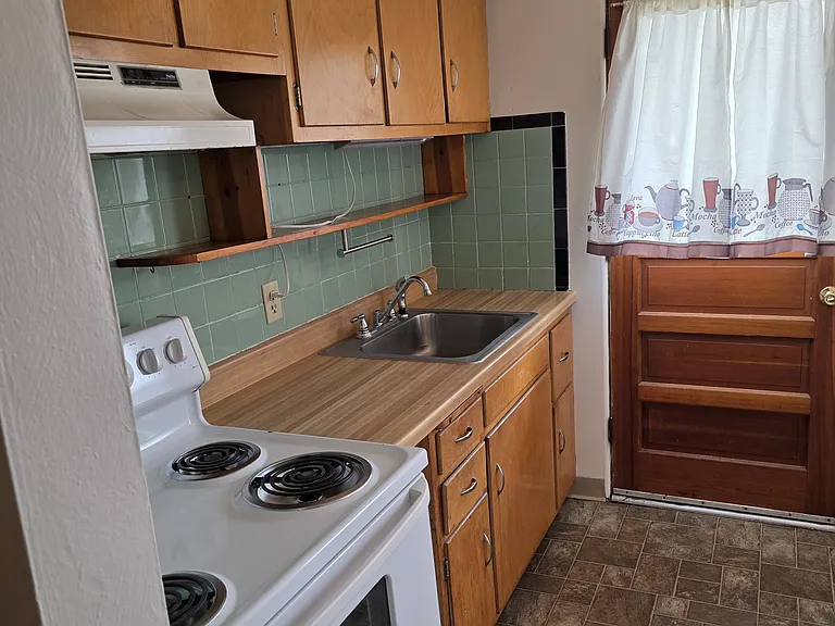 1110 Monroeville Ave #3 — Photo 14