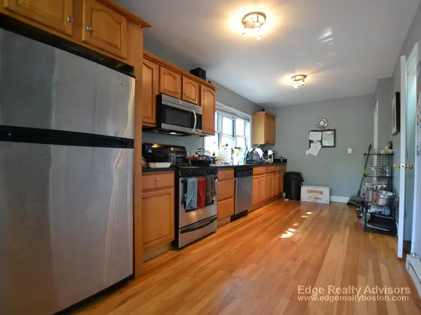 61-63 Surrey St #2, Brighton, MA 02135