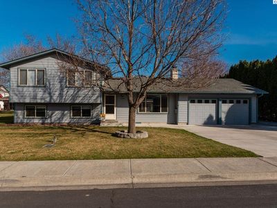 1490 Rimrock Ave, Richland, WA, 99352