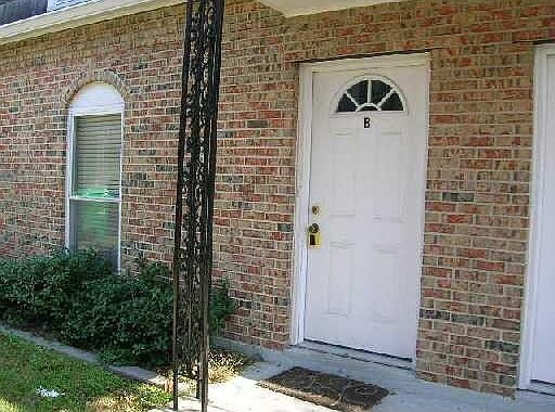 2nd image of 1744 Newport Pl APT B