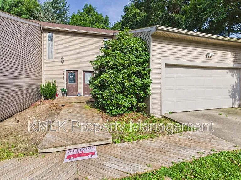 3957 Cox Rd — Photo 2