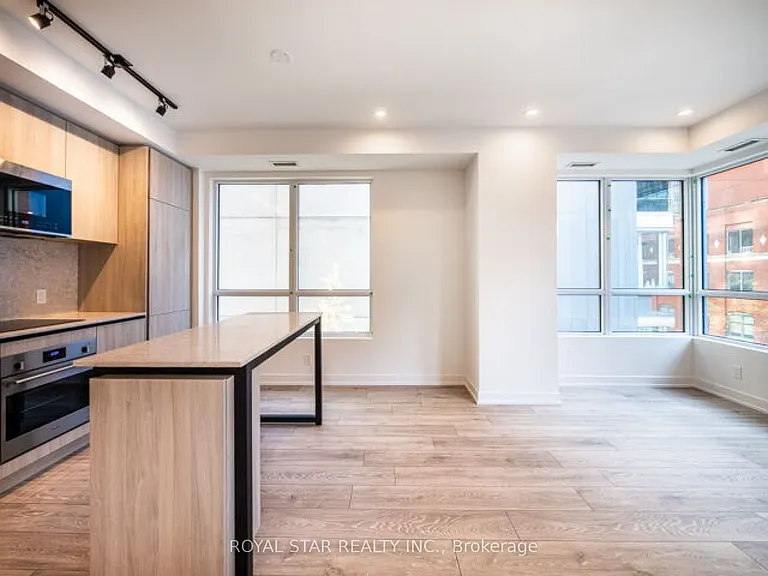 108 Peter St #518 — Photo 12