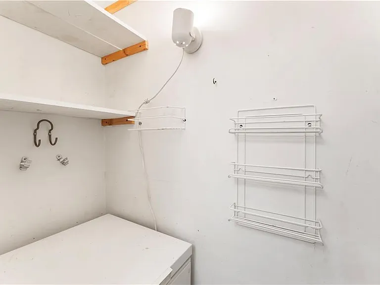 870 Glendale Ter NE #7 — Photo 15