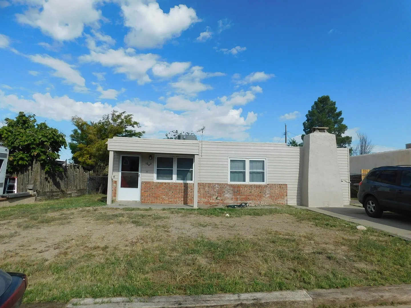 Showing starts September 16- Pretty nice, clean home. — Photo 1