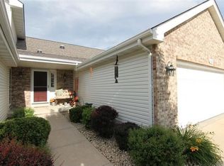 1028 Stonewood Xing, Sun Prairie, WI 53590