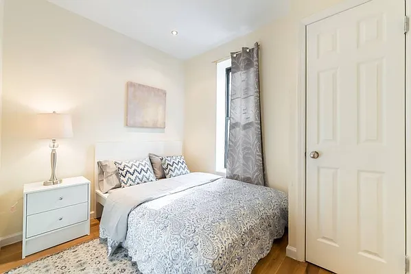 Rented by Walter & Samuels Inc | media 10