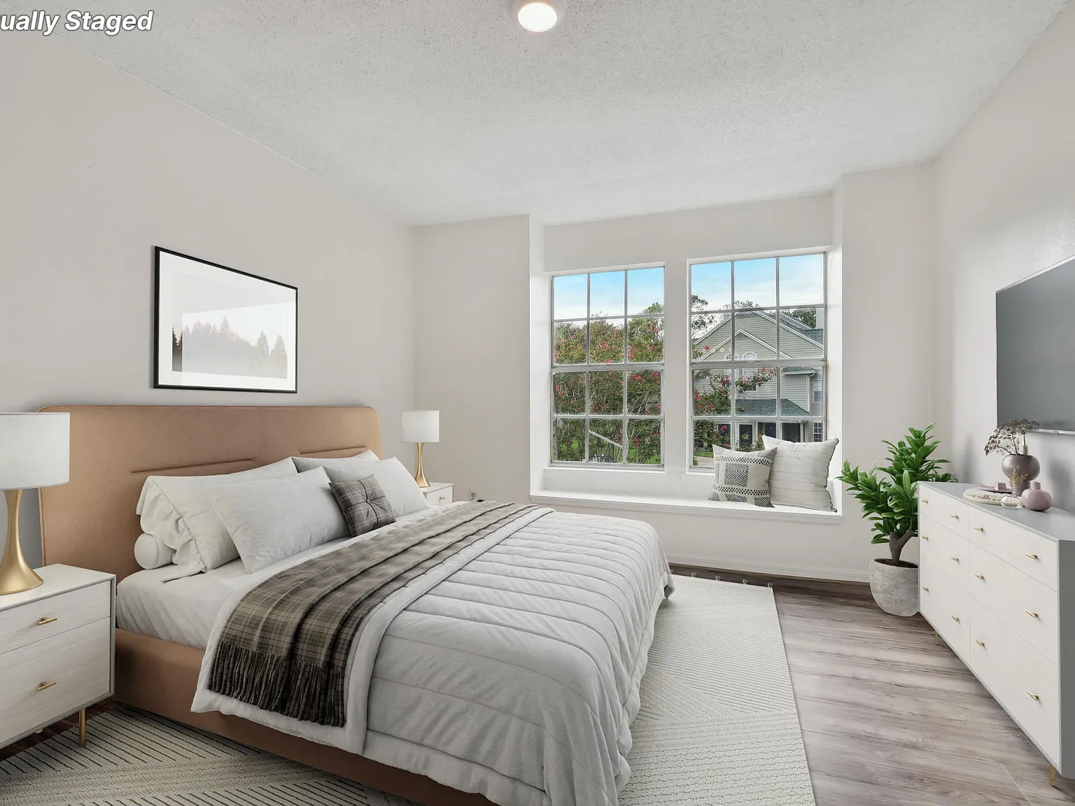 6088 Westgate Dr — Photo 4