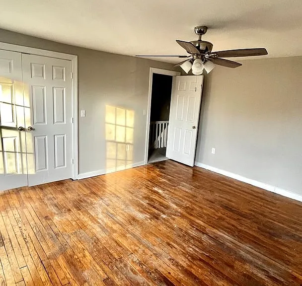1812 Everett St — Photo 12