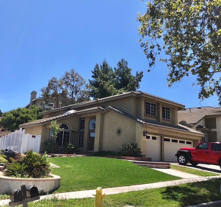 1st image of 1211 Goldenview Dr