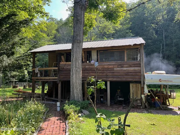 72 Swamp Dr, Catawissa, PA 17820