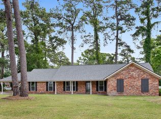 102 Walthour Rd, Savannah, GA 31410