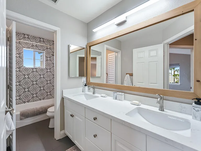 200 Oak View Ln — Photo 25
