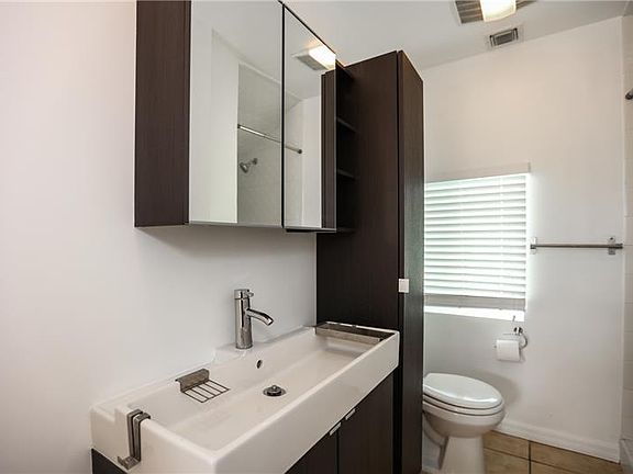 5th image of 1937 Vista Del Mar St APT 2B