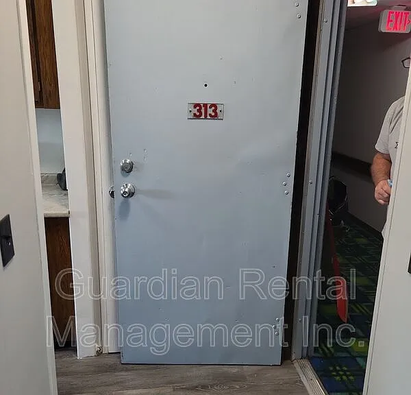285 Ontario St #313 — Photo 12