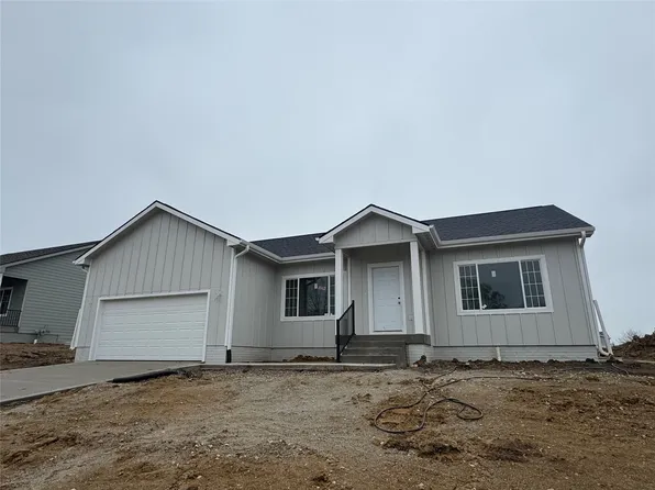 227 Manor Dr, Kamrar, IA 50132
