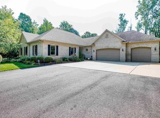 21260 Kern Rd, South Bend, IN 46614